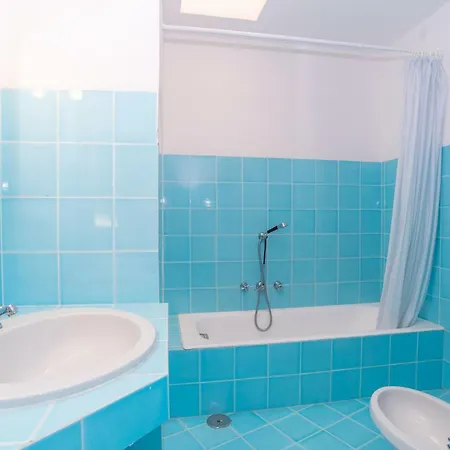 Apartment Trilocale2 Stanze Lettoh12 *